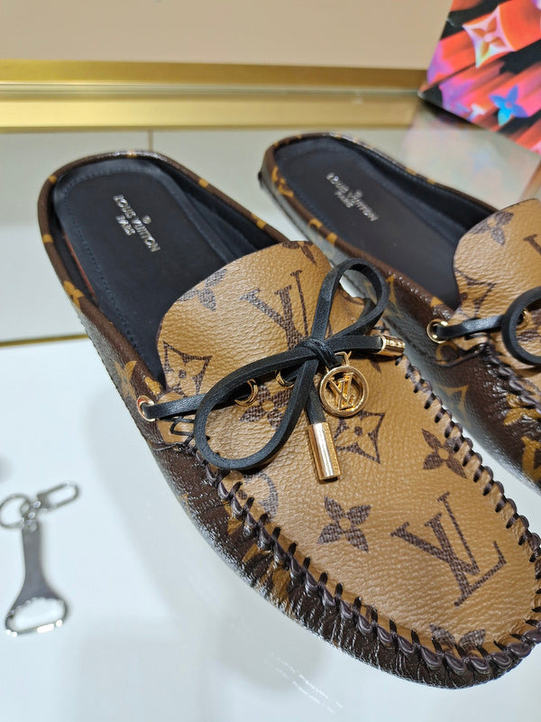 Louis Vuitton shoes Style 212 - back heel detail