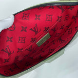  everyday bag interior and compartment view 9