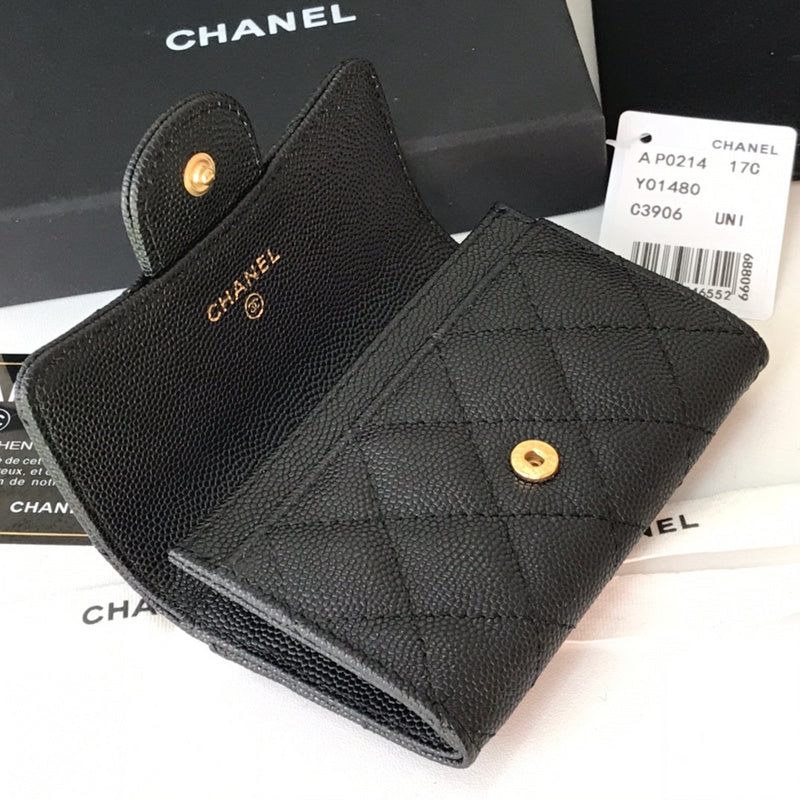 Zivas Charm Polished Finish Everyday Handbag (Polished Everyday Piece) – Close-Up Detail
