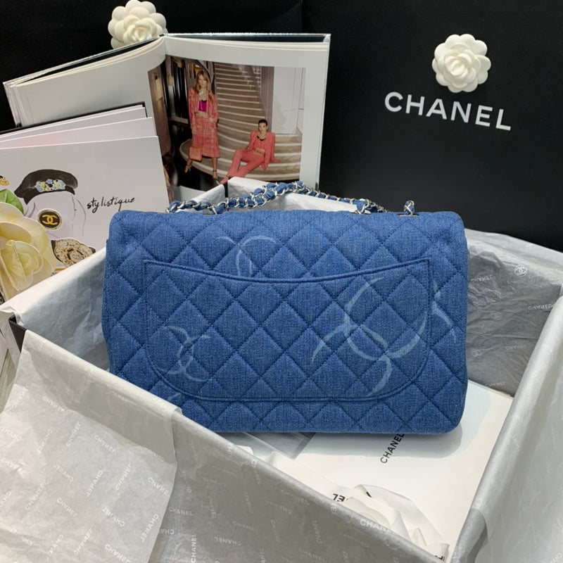  women's handbag, spacious design, view 3