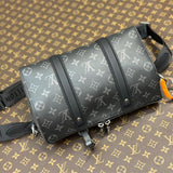  everyday bag interior and compartment view