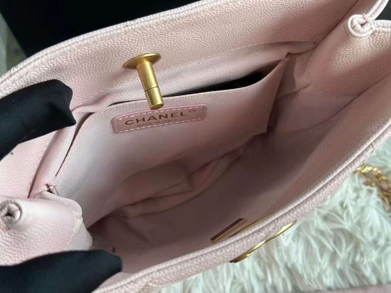 Zivas Charm Refined Structure Everyday Handbag (Effortless Style Upgrade) – Styled Look