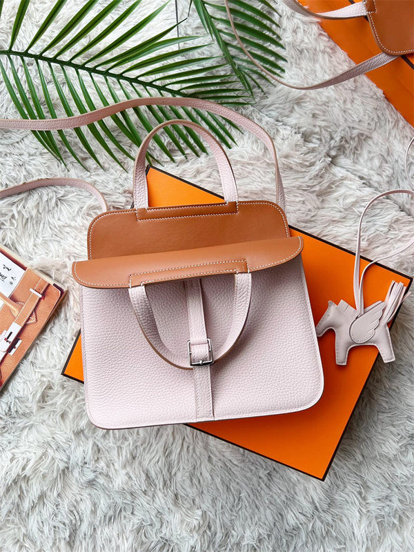  shoulder bag interior and compartment view 21