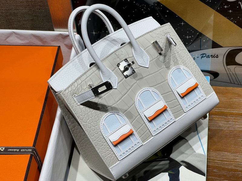 Everyday-Ready handbag styled for everyday wear