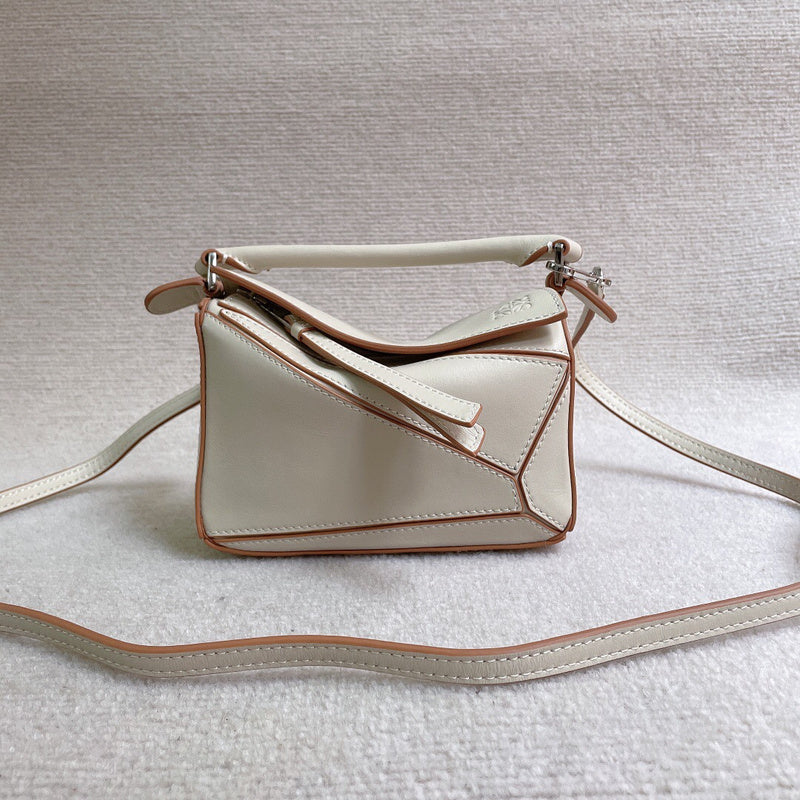 Ziva's Charm handbag – angled view (18cm*12cm*7cm)