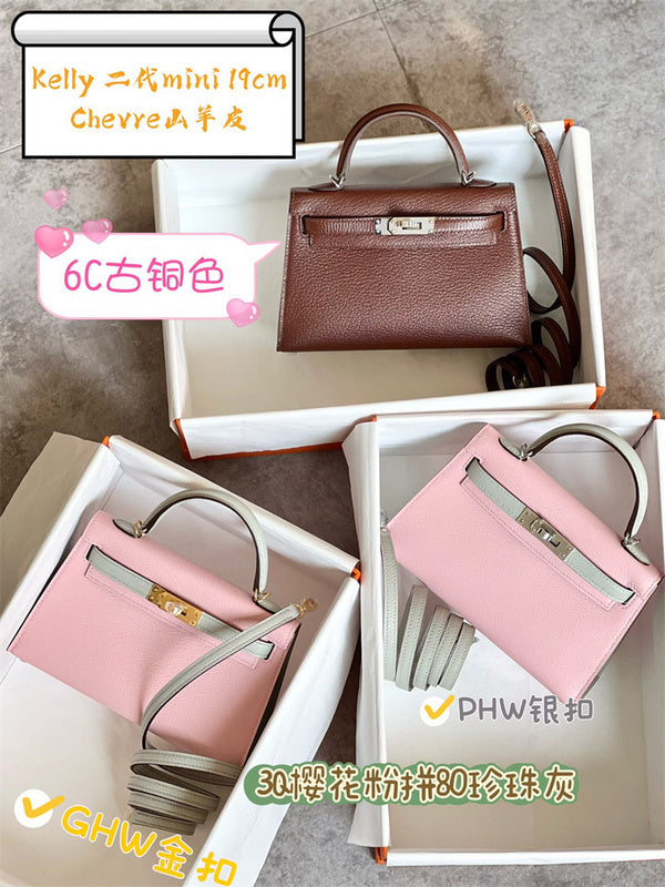  versatile structured bag styled with outfit 24