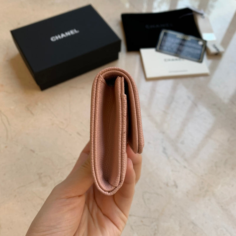 Zivas Charm Signature Style Everyday Handbag (Thoughtfully Structured Design) – Close-Up Detail