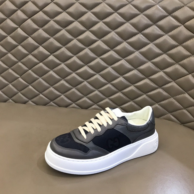Gucci clean off-white luxury sneakers view 6 padded collar comfort
