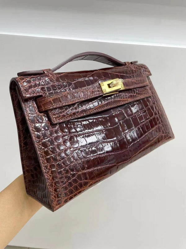 Smart bag shown from front angle