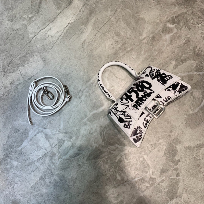Understated Faux Leather Handbag - Versatile Everyday Design | Women's Luxury Handbag #862 - front view (image 1) of designer-inspired handbag