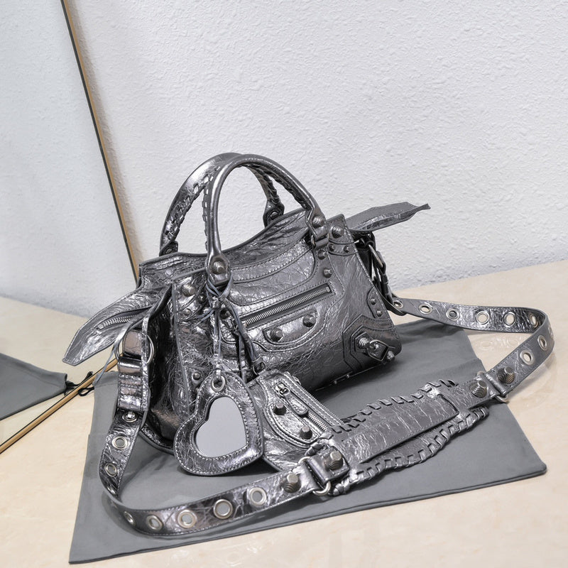 Zivas Charm Signature Style Statement Handbag (Thoughtfully Structured Design) – Detail View