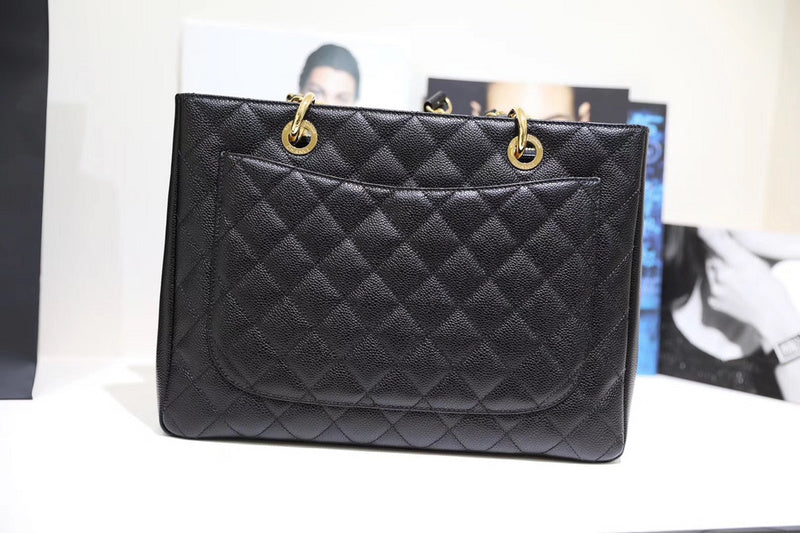  spacious purse view 2