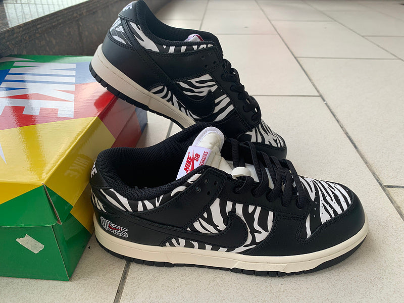 Nike Men's & Women's Premium Athletic Sneakers — Style 199 close-up view