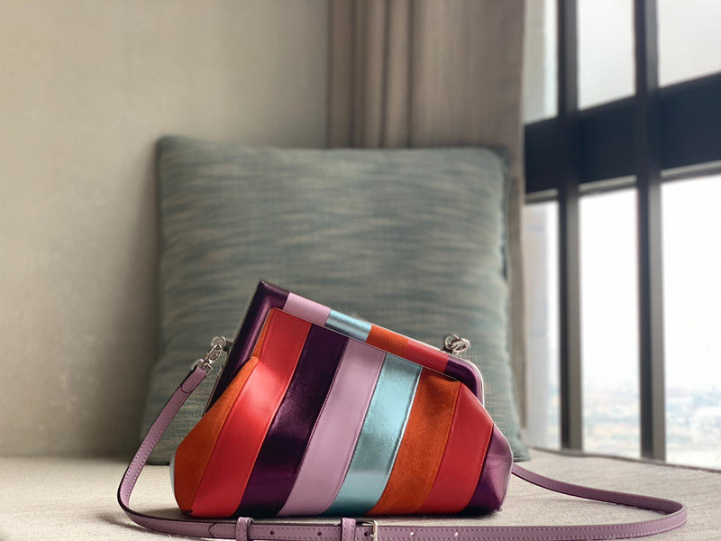Ziva's Charm handbag – full view (26cm*18cm*9.5cm)