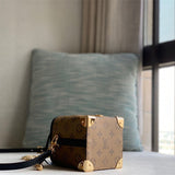  satchel interior and compartment view