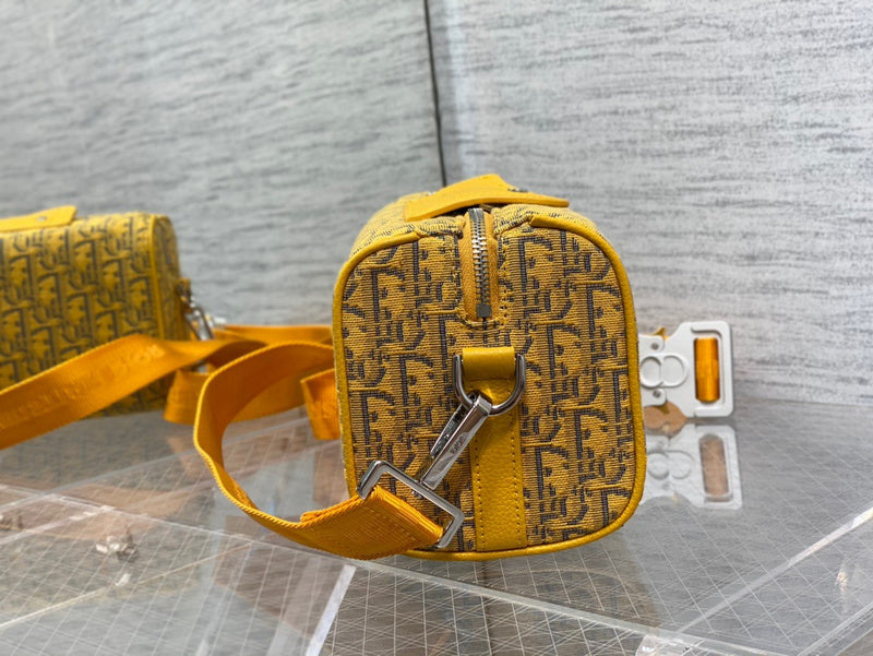 Back view of everyday-luxe premium women's handbag – women's statement bag
