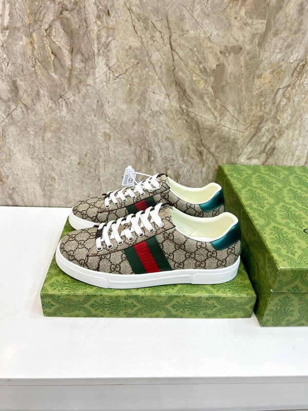 Gucci crisp white luxury sneakers view 8 retro runner design