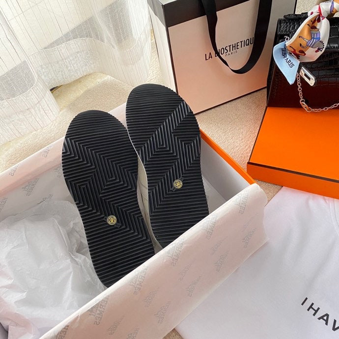 Hermes shoes Style 373 - interior and comfort detail