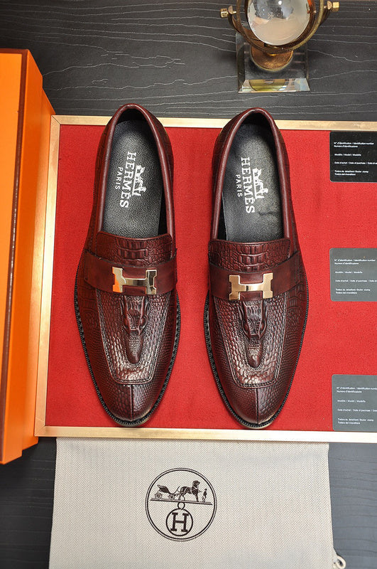 Hermes shoes Style 065 - close-up of timeless elegant design