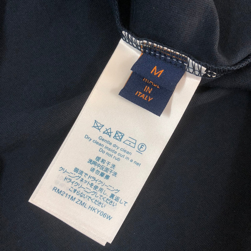 Side profile of Louis Vuitton cotton t-shirt with runway-inspired design