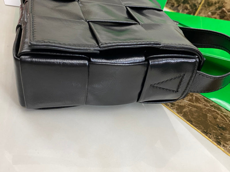 Chic Vegan Leather Handbag - Premium Craftsmanship Detailing | Women's Fashion Handbag #1641 - alternate angle view (image 8) of designer-inspired handbag