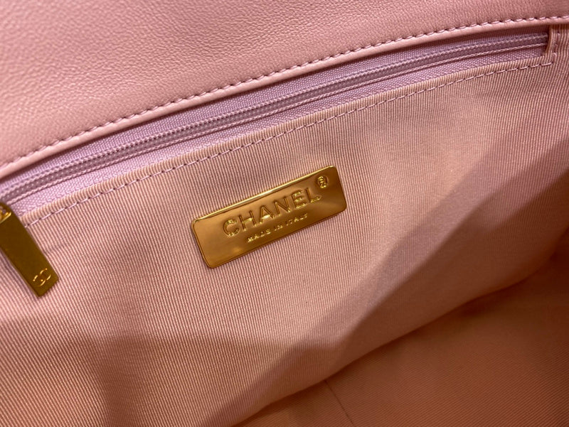 Zivas Charm Classic Sensibility Designer Handbag (Structured Everyday Essential) – Styled Look
