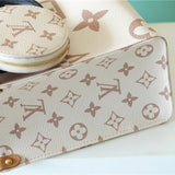  crossbody bag close-up of hardware and finish