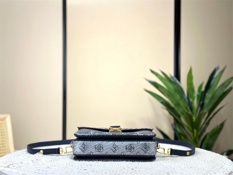  Sophisticated carryall bag carried on shoulder 10