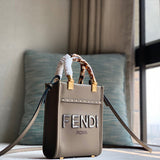 Ziva's Charm handbag – detail view (13cm*6.5cm*18cm)