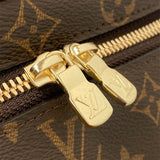  Classic crossbody bag front view 7
