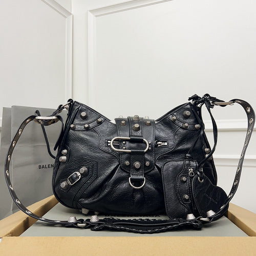Zivas Charm Effortless Elegance Fashion Handbag (Timeless Wardrobe Addition) – Front View