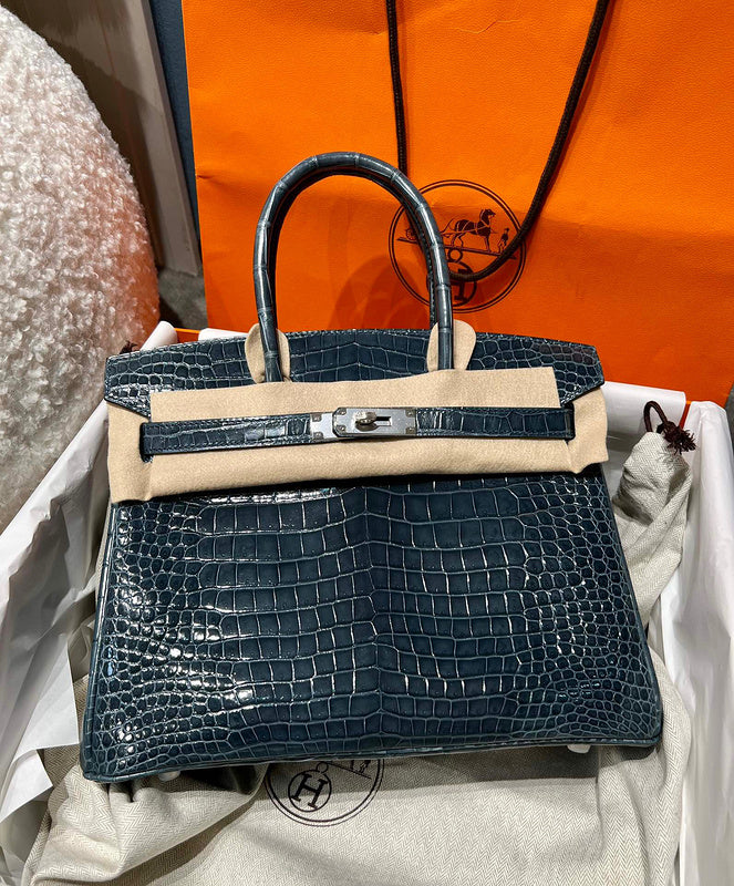 Effortless bag shown from front angle