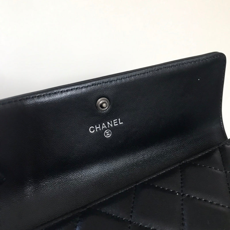 Zivas Charm Streamlined Design Everyday Handbag (Thoughtfully Structured Design) – Close-Up Detail