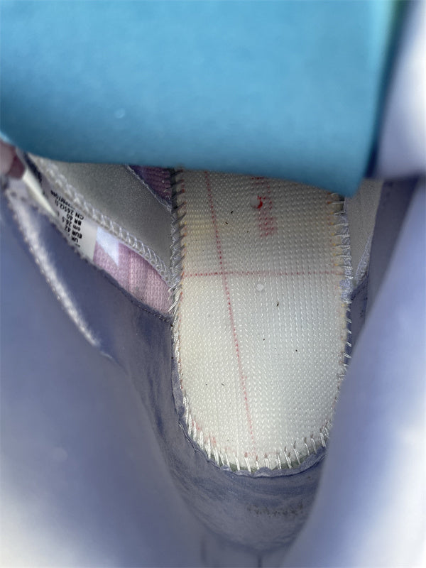 Nike Men's & Women's Luxury Lifestyle Trainers — Style 243 detail view