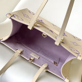  crossbody bag interior and compartment view 9