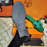 Hermès Black Block Heel Sandals - Toe Detail View