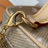  Essential shopper bag carried on shoulder 10