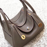  everyday carryall bag detail view showing craftsmanship