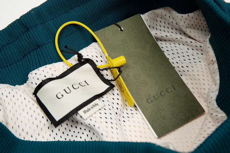 Full styled look of Louis Vuitton cotton t-shirt with contemporary cut