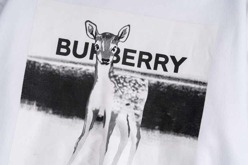 Full silhouette view of Burberry luxury piece style No.518