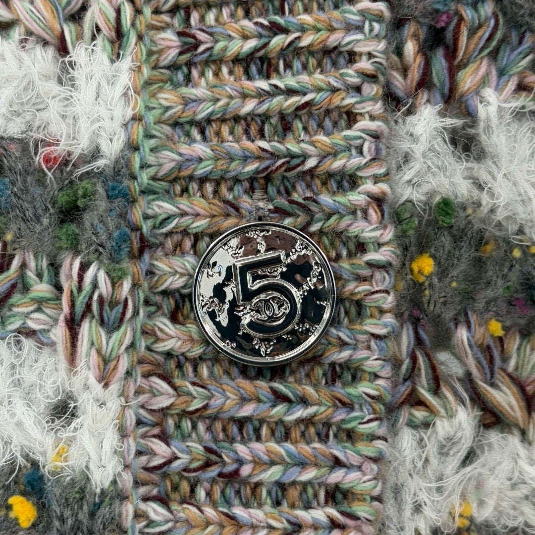 Chanel Sweaters? Chanel Cardigan Luxury Designer Knit Sweater
