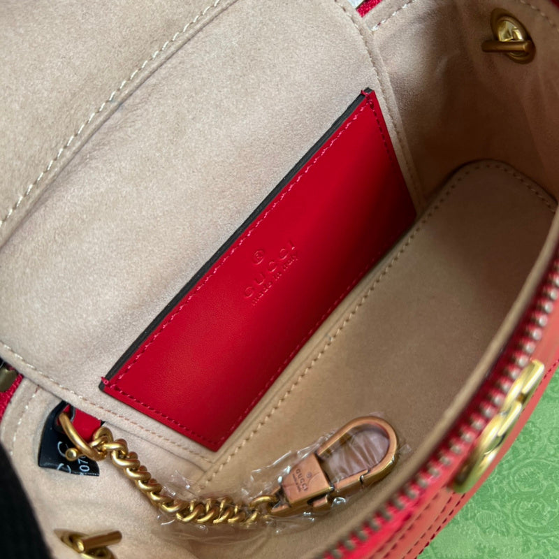 Close-up detail of everyday-luxe refined women's handbag – women's statement bag