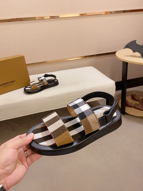Burberry shoes Style 012 - sole and craftsmanship detail
