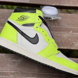 Nike Men's & Women's Designer Low-Top Shoes — Style 221 front view