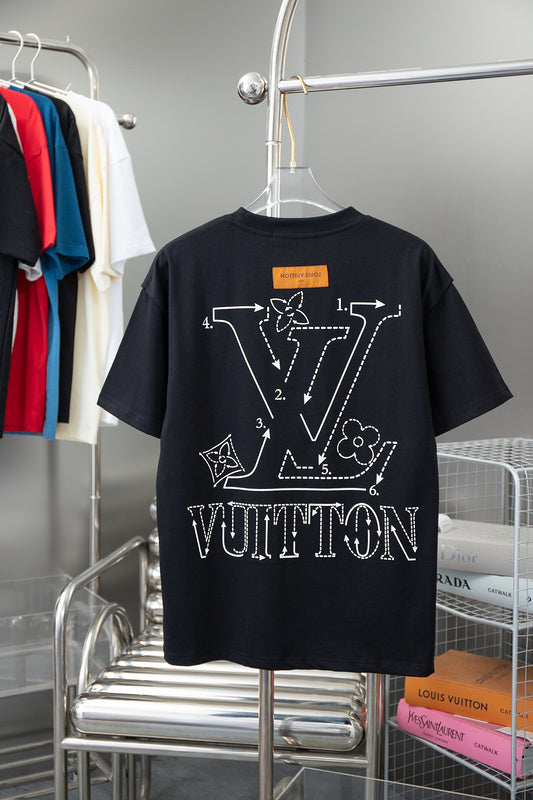 Side profile of Louis Vuitton cotton t-shirt with relaxed-fit cut