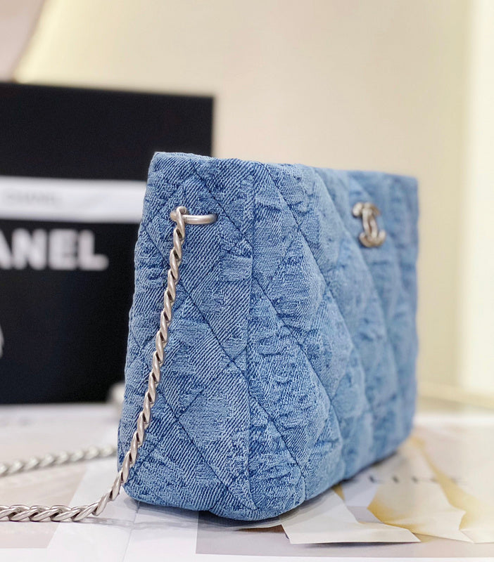  handbag, compact everyday style, image 9