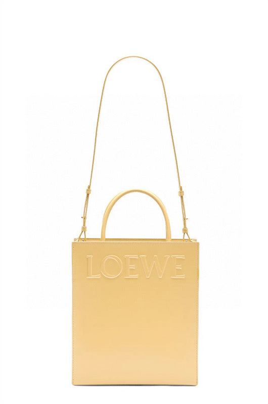 Ziva's Charm handbag – close-up view (36cm*28cm*7.5cm)