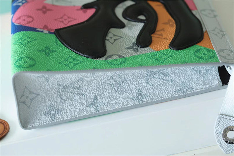  shoulder bag interior and compartment view