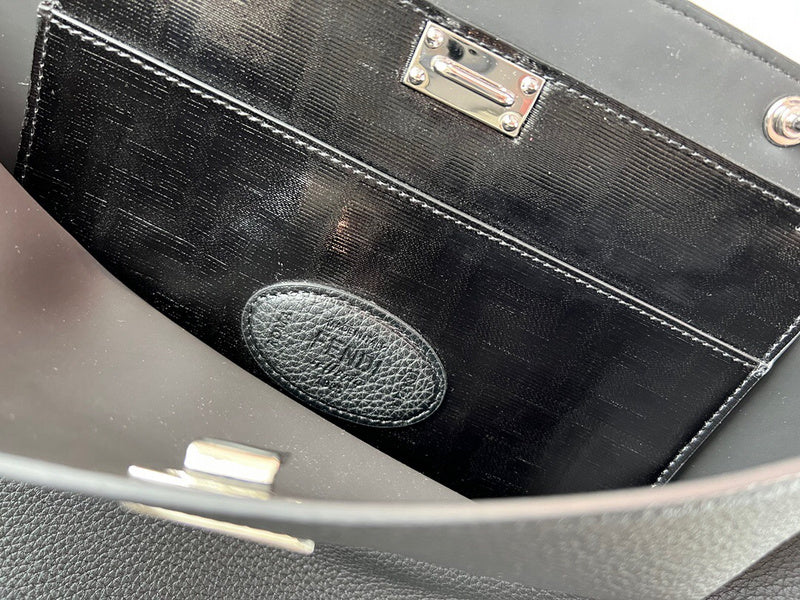 Ziva's Charm handbag – interior view (41cm*13cm*29cm)