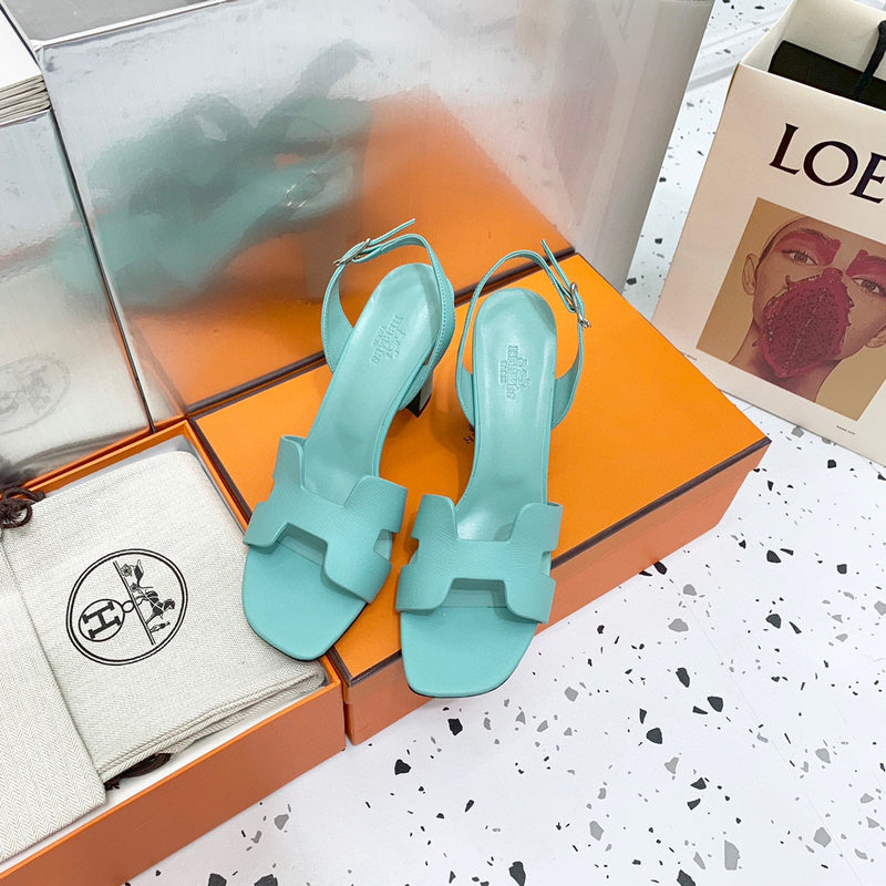 Hermes sandals Style 144 - close-up of handcrafted italian detailing